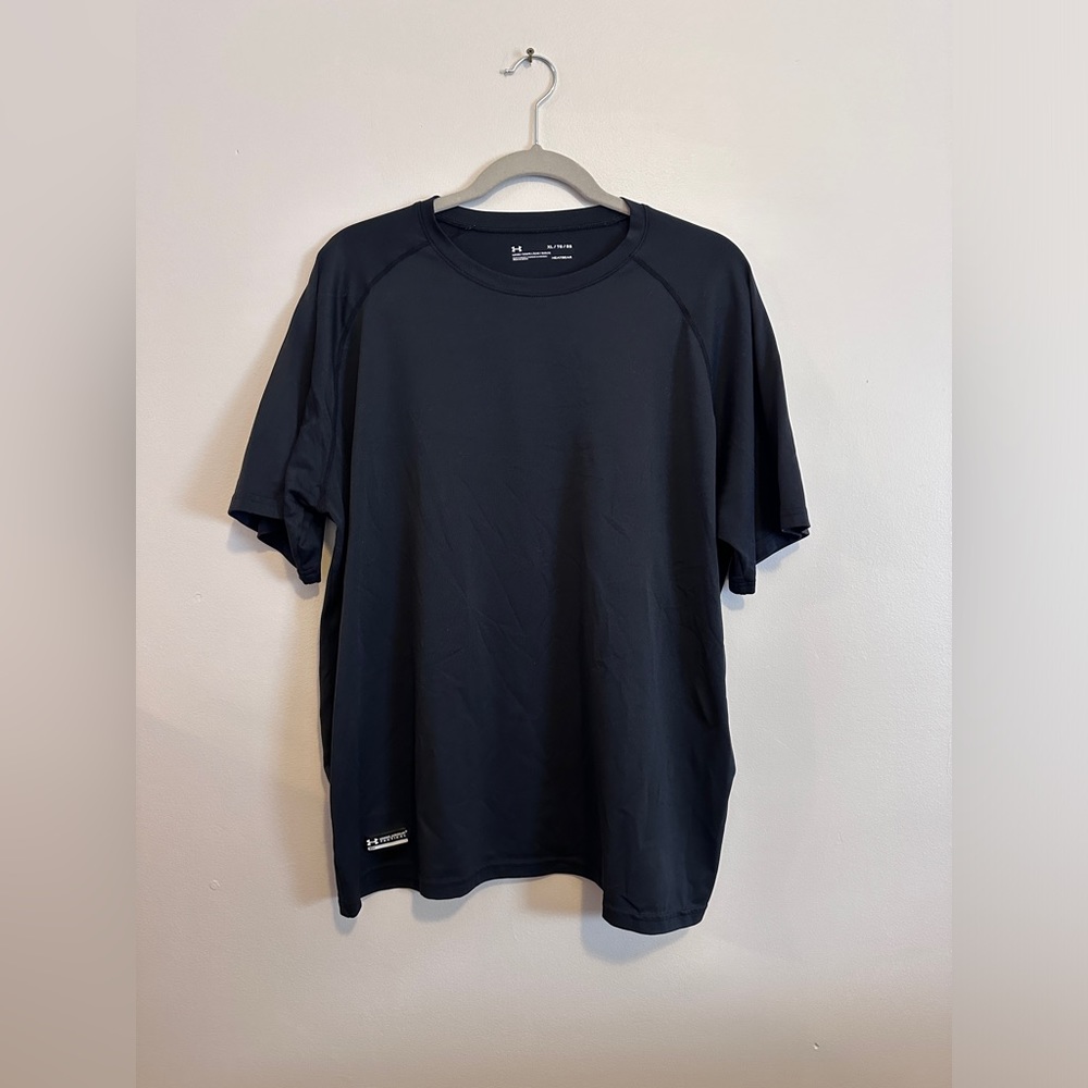 UNDER ARMOUR Loose Fit HeatGear Tee